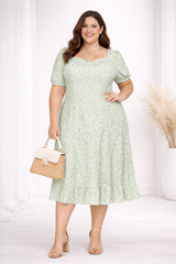 Plus Size Green Floral Midi Dress with Sweetheart Neck & Ruffle Hem