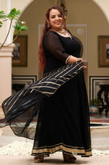 Plus Size Timeless Black Flowing Anarkali with Statement Foil Dupatta