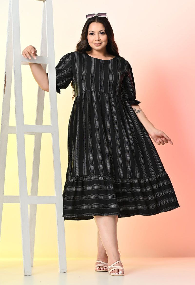 Plus Size Black Striped Midi Dress DESINOOR.COM Plus Size Black Striped Midi Dress DESINOOR.COM