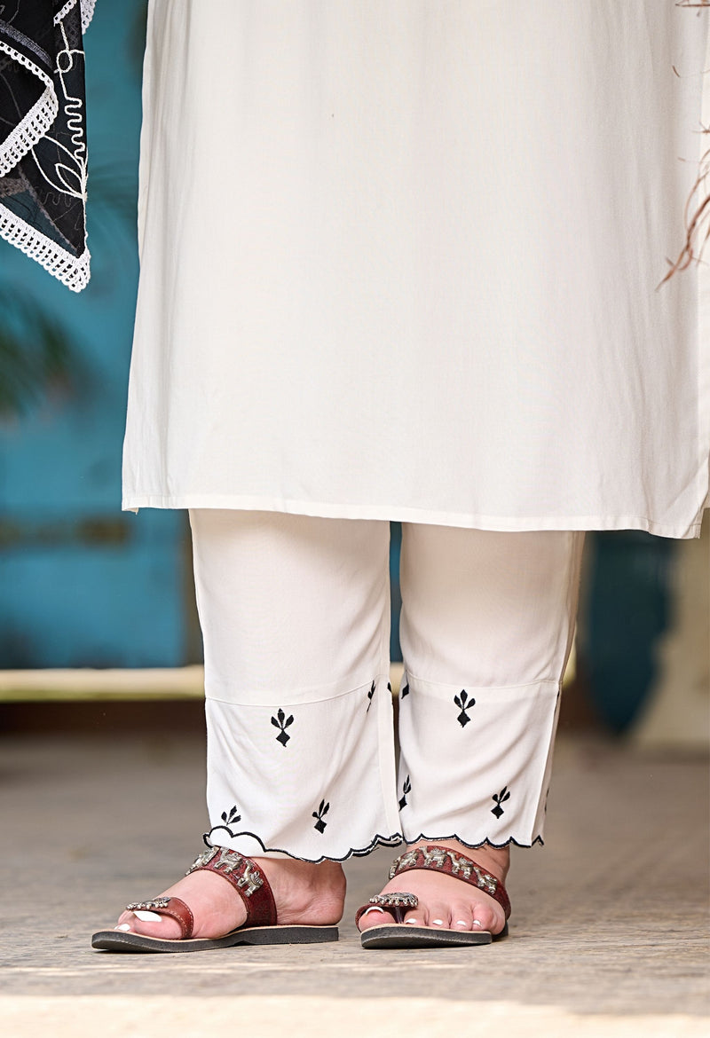 Plus Size Classic White & Black Embroidered Kurta with Dupatta