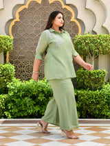 Sage Leaf Embroidered Mul Chanderi Co-ord Set.