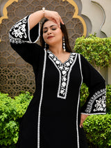 Zehra Black Aari Embroidered Kurta Set